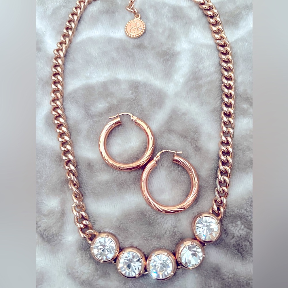 Jessica Simpson rose gold necklace w/ large crystal/rhinestones, plus earrings - Picture 4 of 4